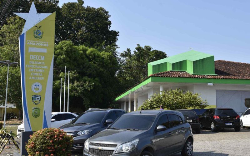 FOTO: Divulgação/PC-AM. Advogado foragido por descumprir medida protetiva em favor da ex-companheira é preso em Manaus