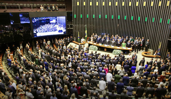 (Foto: Reprodução/Câmara dos Deputados) Veja quantos deputados de cada partido assinaram urgência para projeto de anistia