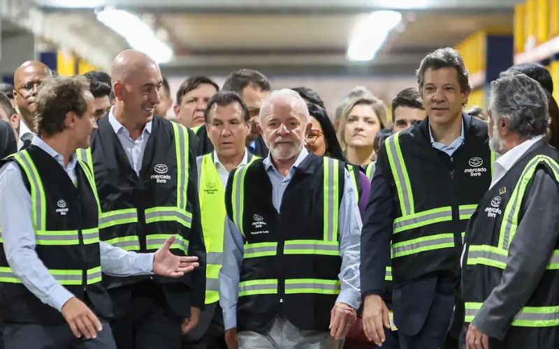 Foto: Paulo Pinto/Agência Brasil Brasil tem reservas para enfrentar decisões de Trump, diz Lula