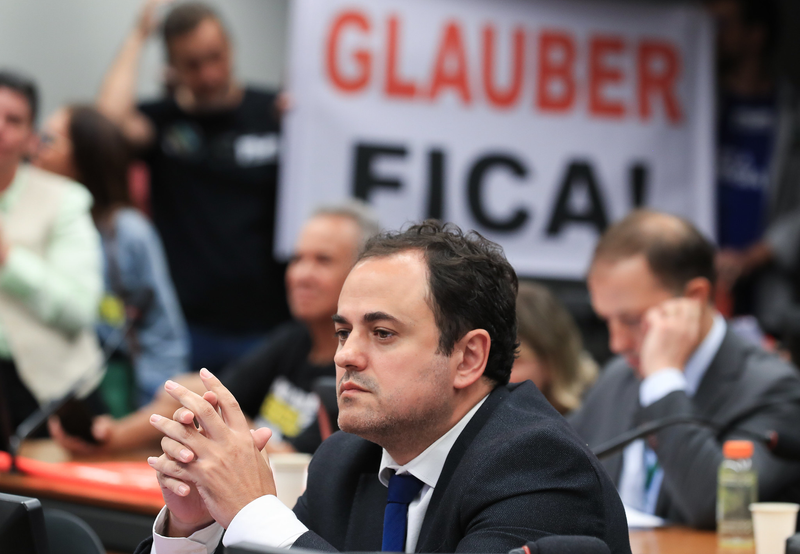 (Foto: Lula Marques/ Agência Brasil) Durante protesto, Glauber Braga dorme no plenário e diz ter perdido 2 kg