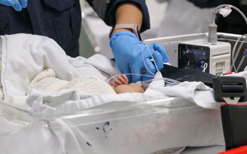 (Foto: Antonio Lima/Secom) Gêmeas siamesas passam por novos exames de imagem no Hospital Francisca Mendes