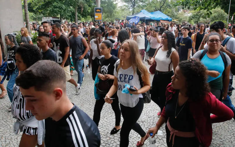 (Foto: Fernando Frazão/Agência Brasil) Grupo mais afetado por mudanças climáticas, crianças e adolescentes ficam de fora da COP30