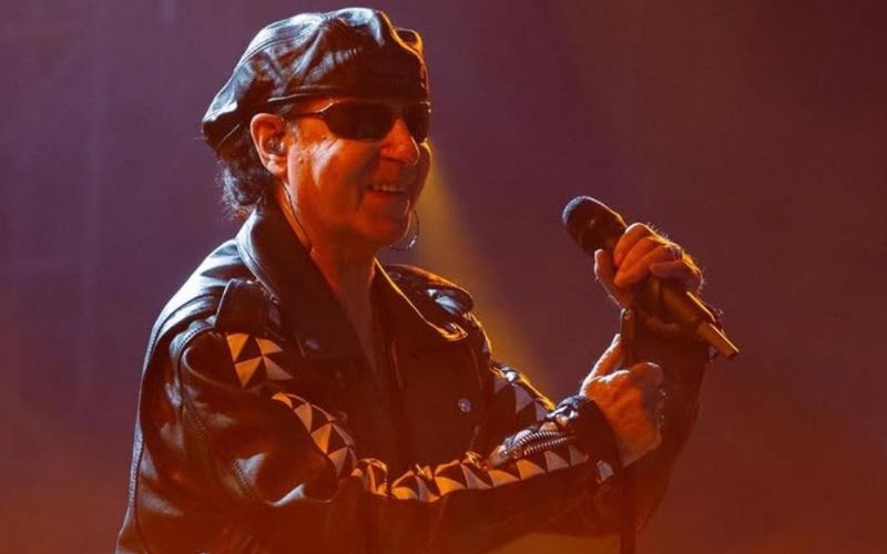 (Foto: @luan_bahtijari_photography) Klaus Meine contrai vírus e Scorpions é obrigado a cancelar show na Argentina
