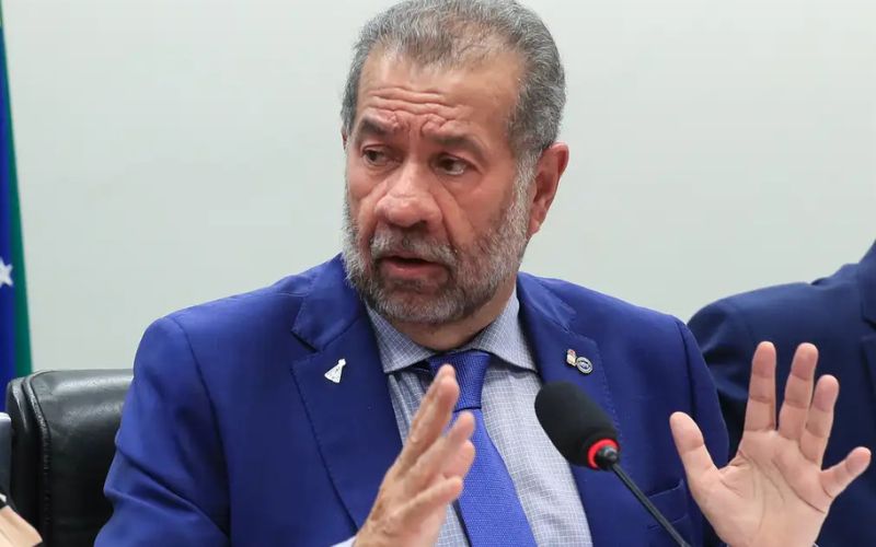 (Foto: Lula Marques/Agência Brasil) Lupi diz que sempre foi contra descontos em benefícios previdenciários