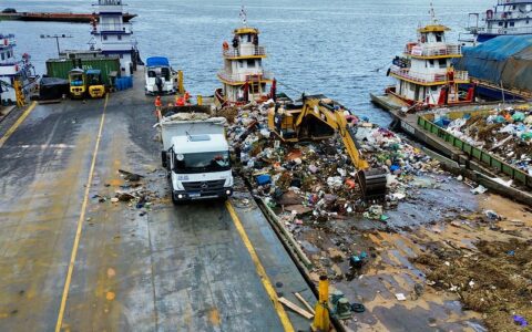manaus-faz-transbordo-de-resid