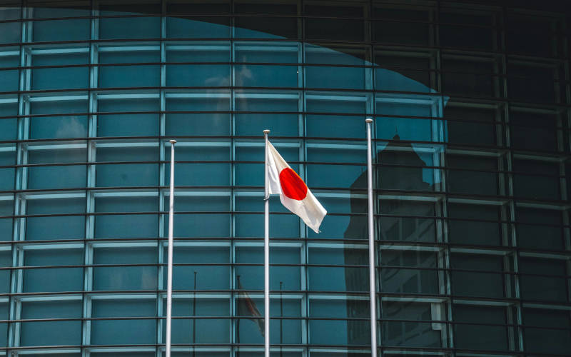(Foto: Roméo A. / Unsplash) Ministro das Finanças do Japão diz que pausa nas tarifas é ‘acontecimento positivo’
