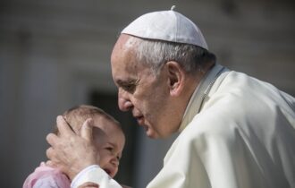 morte-do-papa-francisco-comove