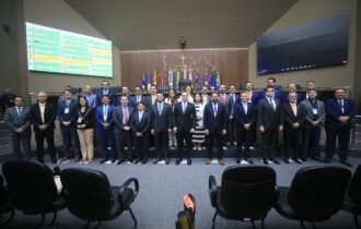 parlamento-amazonico-se-reunir