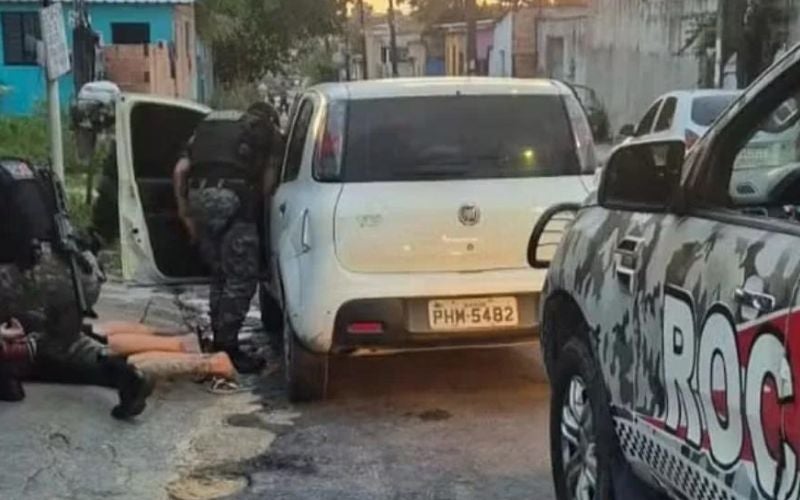 Polícia prende trio que estava cometendo arrastões em Manaus