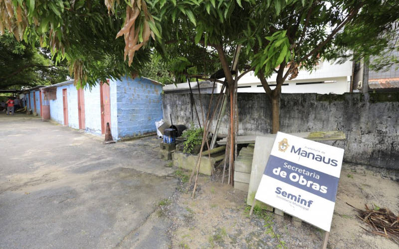 (Foto: Giovanne Serafim/ Seminf e Carlos Oliveira/ Vice-prefeitura) Prefeitura inicia reforma dos distritos de obras mais precários de Manaus