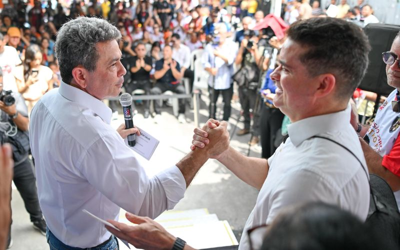‘Recursos do povo bem aplicados’: Tadeu reforça união com David em obras por Manaus ‘Recursos do povo bem aplicados’: Tadeu reforça união com David em obras por Manaus