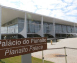 Tudo acaba um dia: A Fragilidade do Poder