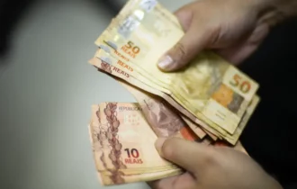 aposentados-comecam-a-receber-