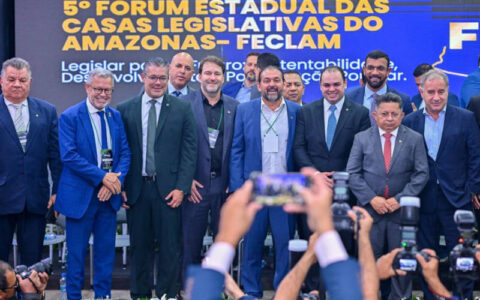 Conselheiro Josué Cláudio destaca papel pedagógico do TCE-AM na abertura do 5º Fórum de Casas Legislativas