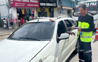 Prefeitura de Manaus realiza operação de fiscalização de transporte de passageiros e cargas no Centro