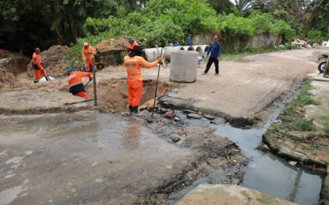 Prefeitura de Manaus recupera rede de drenagem na zona Centro-Sul