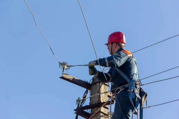 (Foto: Gutaper/Depositphotos)
Bairros de Manaus terão interrupção de energia no Dia das Mães; veja quais serão afetados