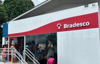 banco-no-rio-preto-da-eva-e-al