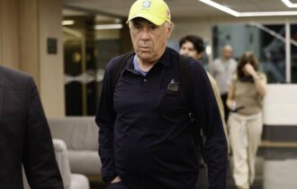 Carlo Ancelotti homenageia seleção em postagem nas redes sociais: 'Olá, Brasil!'