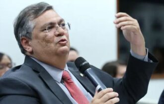 dino-suspende-julgamento-sobre