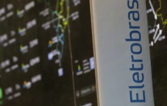 eletrobras-tem-prejuizo-de-r-8