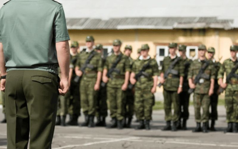 Ex-chefe do Exército nega ter recebido oferta de general para dar golpe