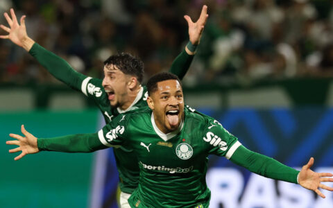 gol-nos-acrescimos-de-vitor-ro