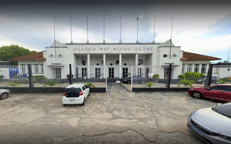 governador-do-amazonas-tomba-s