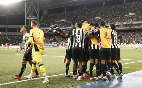 libertadores-botafogo-vence-o-