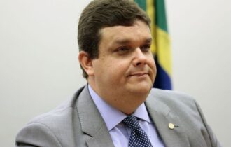 lula-aceita-demissao-de-lupi-a