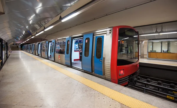 metro-em-londres-sofre-interru