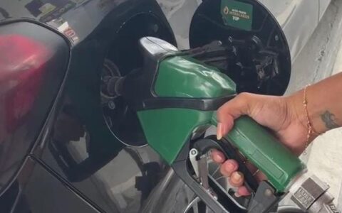 em-construcao-gasolina-esgota-