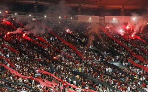 Flamengo derrota LDU e fica perto da vaga nas oitavas da Libertadores