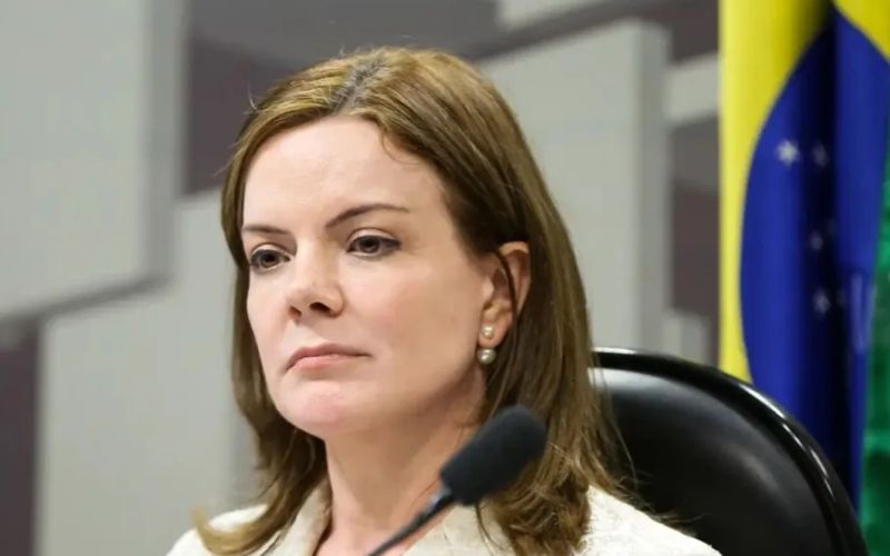 gleisi-diz-que-fim-da-escala-6