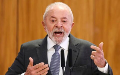 lula-diz-que-anunciara-linha-d