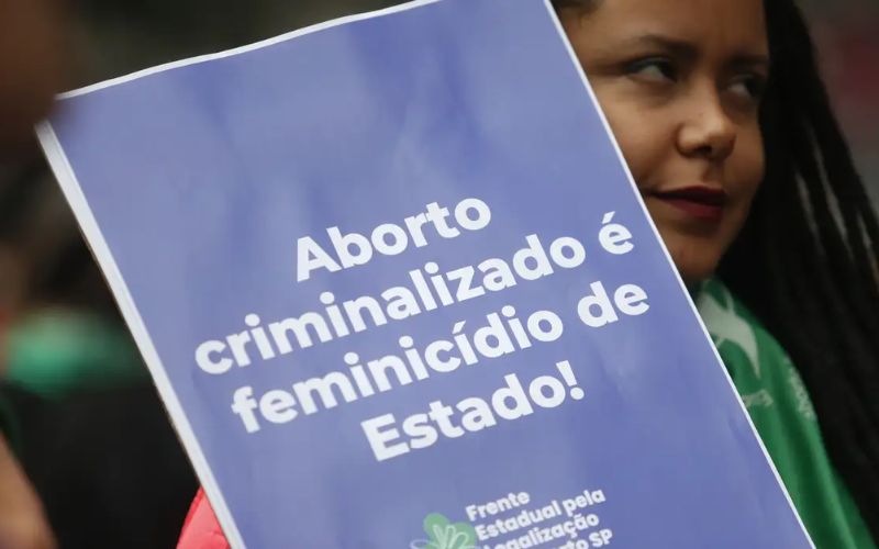 meninas-maes-passam-de-14-mil-