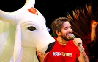 Garantido faz ensaio no Bumbódromo e mostra força na arena