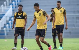 amazonas-fc-anuncia-sete-refor
