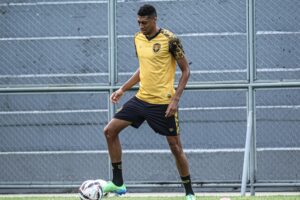 amazonas-fc-anuncia-sete-refor