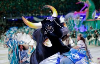 caprichoso-vence-o-festival-de