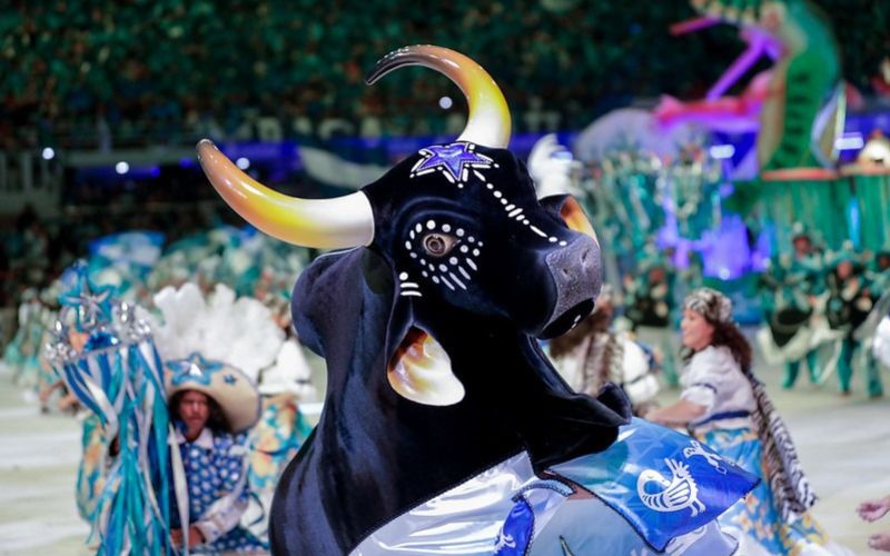 caprichoso-vence-o-festival-de