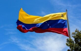 com-apoio-de-redes-publicas-e-