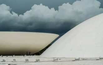 Combate a fake news bloqueia votação de código eleitoral no Senado
