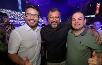 governador-do-acre-marca-prese