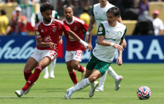 palmeiras-vence-al-ahly-e-lide