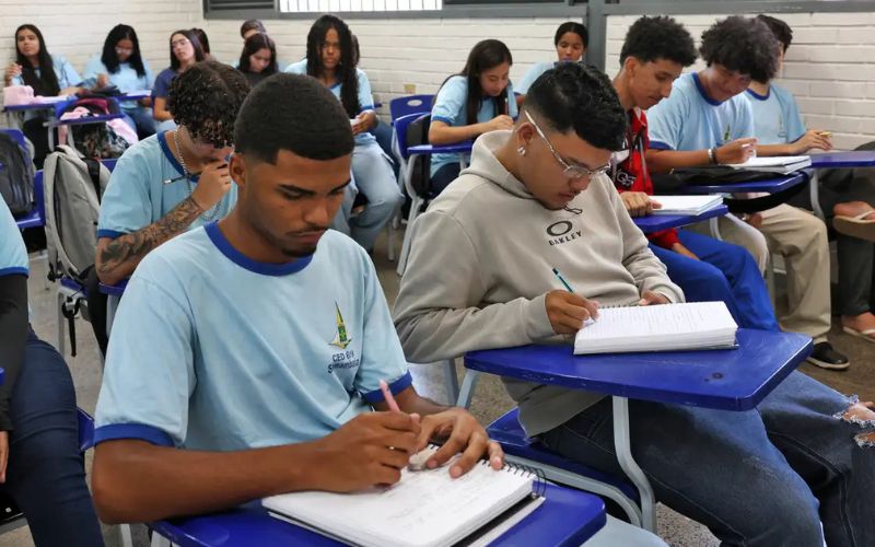pe-de-meia-nascidos-em-maio-e-