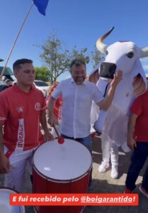 pre-candidatos-ao-senado-usam-