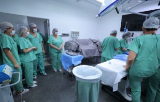 primeira-cirurgia-cardiaca-por