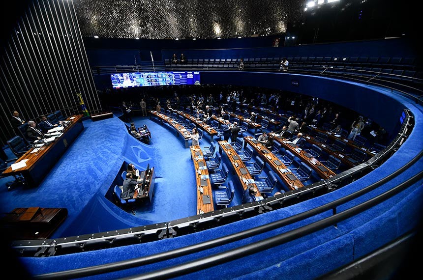 Comissão do Senado amplia legítima defesa em casos de invasão de domicílio