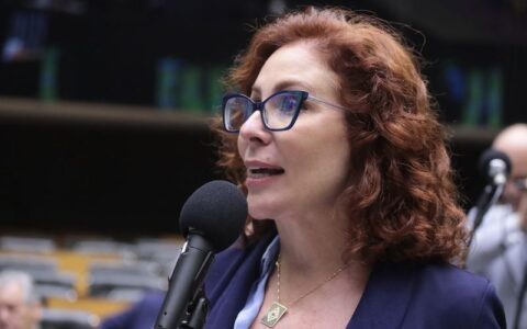 PGR pede ao Supremo prisão de Carla Zambelli